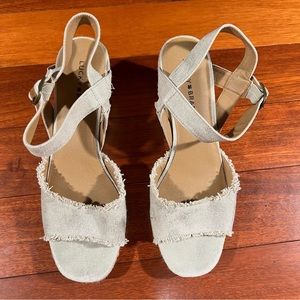 Lucky Brand Mindra Sandals Sz 10